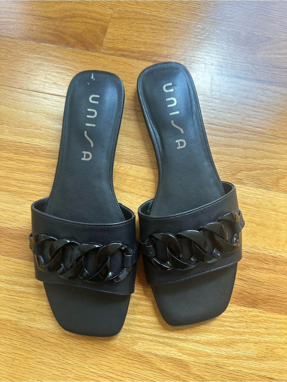 NWT Unisa Black Chain-Accent Slide Sandals
